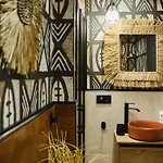 El Samburu, Disfruta De Africa A Pie De Playa Gijón