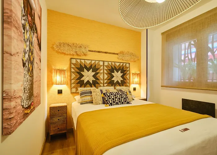 Lejlighed El Samburu, Disfruta De Africa A Pie De Playa Gijón